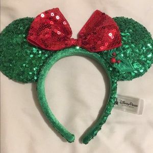 Walt Disney World Mickey Ears Holiday Edition!